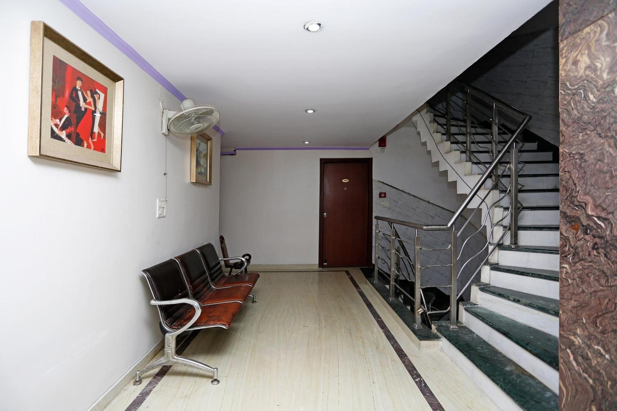 Hotel O Mid Town Delhi  Eksteriør bilde