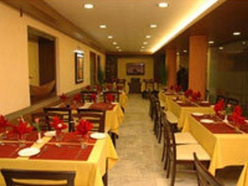 Hotel O Mid Town Delhi  Eksteriør bilde