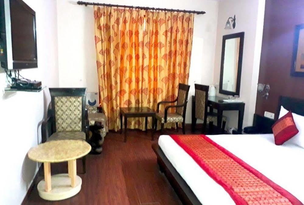 Hotel O Mid Town Delhi  Eksteriør bilde